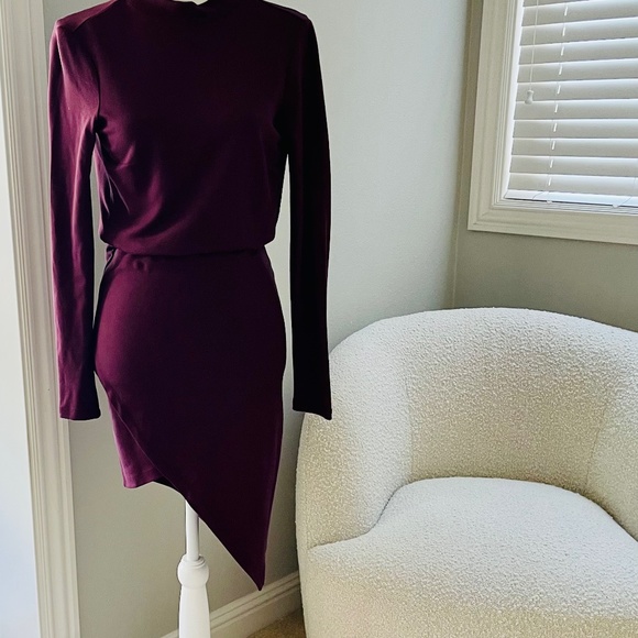Dynamite dress - Picture 1 of 2